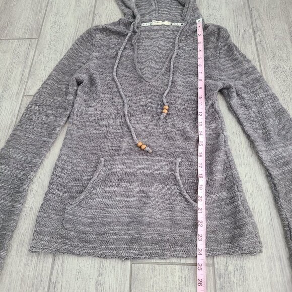 Roxy Gray Knit Hoodie with Wooden Bead Drawstrings Size Women’s Small - Picture 8 of 13